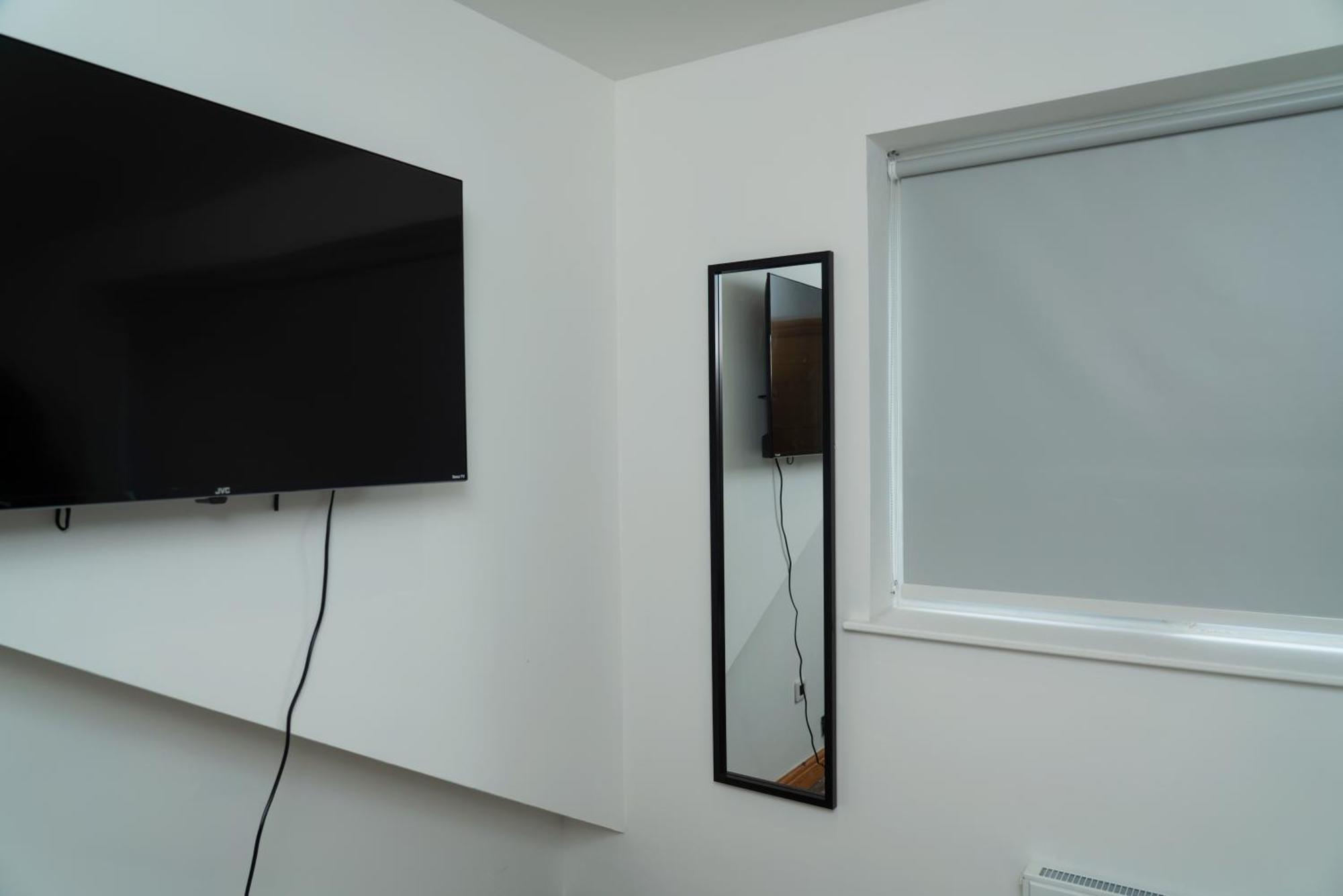 Double Bedroom Near Etihad And Coop Live With Free Parking, Shared Kitchen & Bathroom - Including Free 1-Hour Early Check-In Or Late Check-Out For Bookings Until July Manchester Kültér fotó
