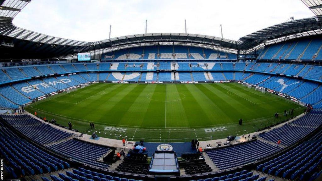 Double Bedroom Near Etihad And Coop Live With Free Parking, Shared Kitchen & Bathroom - Including Free 1-Hour Early Check-In Or Late Check-Out For Bookings Until July Manchester Kültér fotó